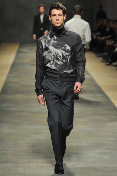 Look 45